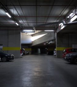 seguridad de tu vehículo en parking oliveral