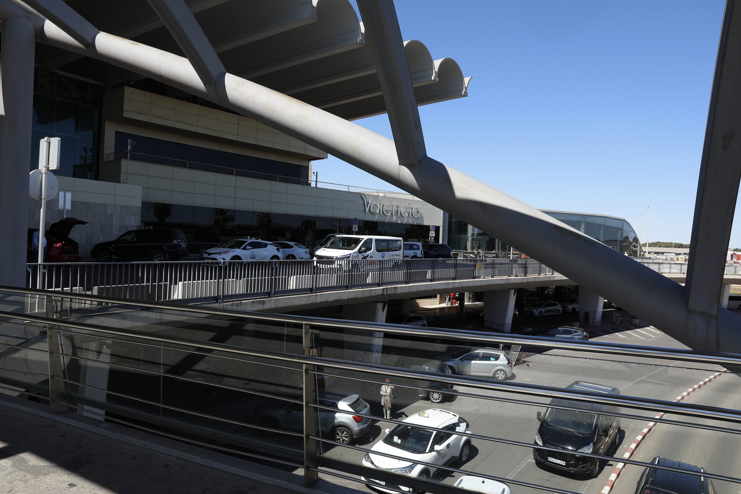 Parking Oliveral, tu mejor aliado para reservar tu plaza de parking