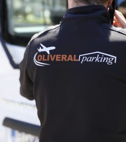 Parking cubierto en el aeropuerto de Valencia: la mejor opción para proteger tu coche